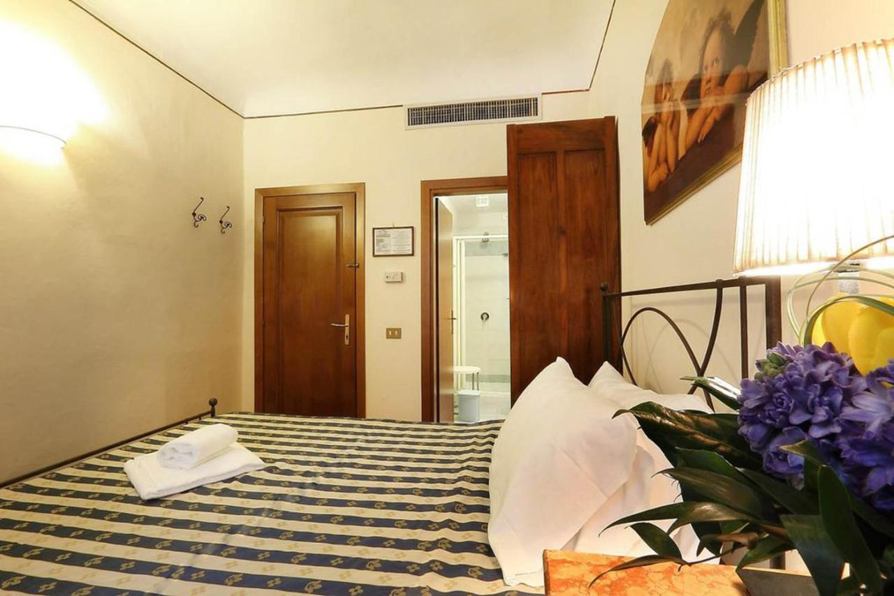 B&B Relais Il Campanile Florenţa Cameră foto